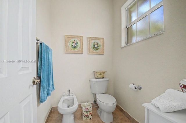 17113 SW 215th Ter, Miami, FL 33187