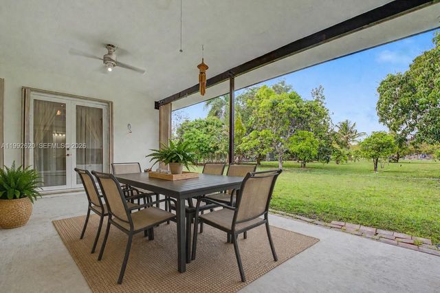 17113 SW 215th Ter, Miami, FL 33187