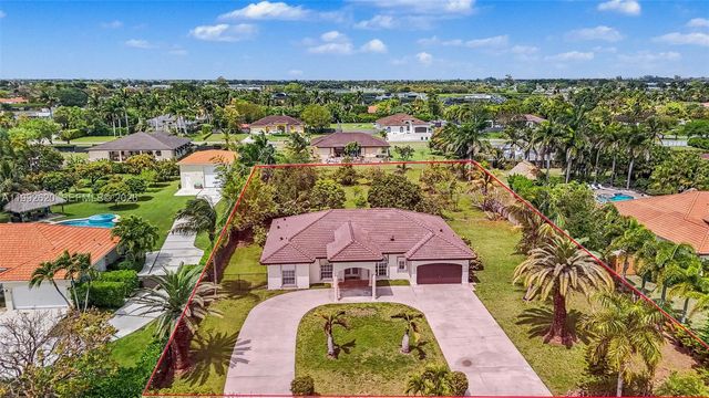 17113 SW 215th Ter, Miami, FL 33187