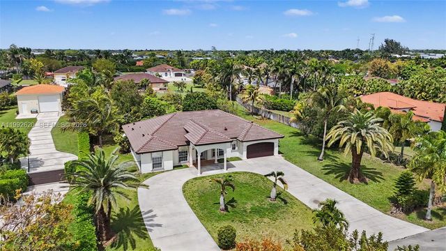 17113 SW 215th Ter, Miami, FL 33187