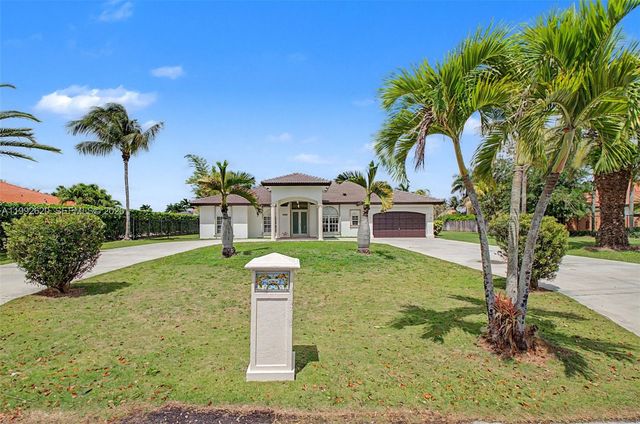 17113 SW 215th Ter, Miami, FL 33187