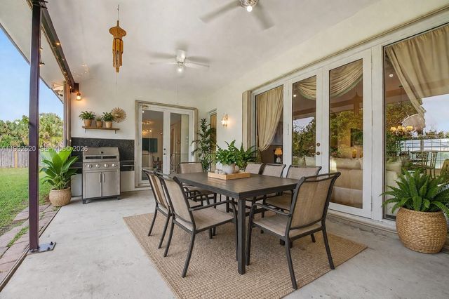 17113 SW 215th Ter, Miami, FL 33187