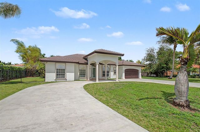 17113 SW 215th Ter, Miami, FL 33187