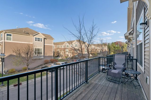 8961 SW Village Loop, Chanhassen, MN 55317