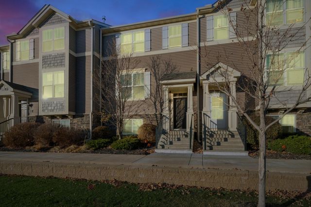 8961 SW Village Loop, Chanhassen, MN 55317