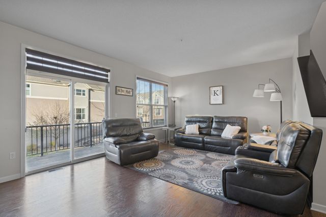 8961 SW Village Loop, Chanhassen, MN 55317