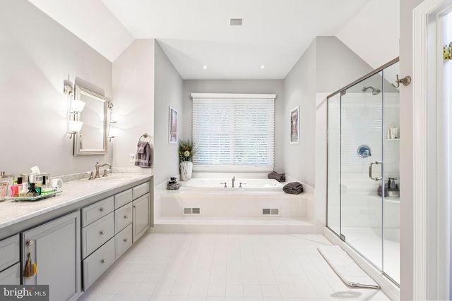 106 CHRISTOPHER DR, Princeton, NJ 08540
