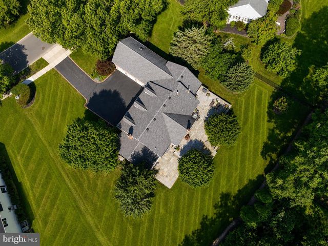 106 CHRISTOPHER DR, Princeton, NJ 08540