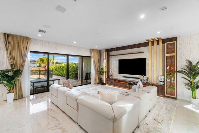 8233 Crystal Downs Avenue, Boca Raton, FL 33434