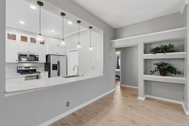 7307 Clipper Oak, San Antonio, TX 78249