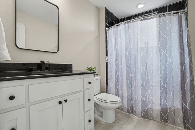 1421 Red Oak Circle, Farmersville, TX 75442