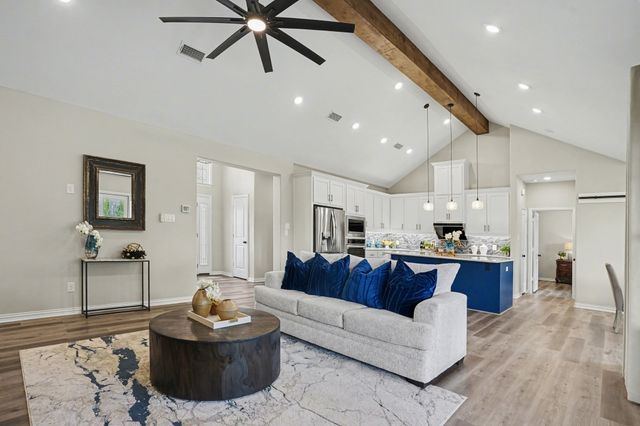 1421 Red Oak Circle, Farmersville, TX 75442