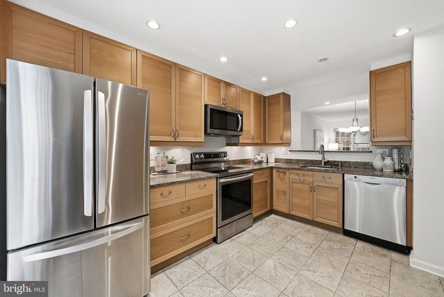 29 FENDALL AVE, Alexandria, VA 22304
