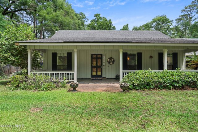 274 Brickyard Point Road, Beaufort, SC 29907