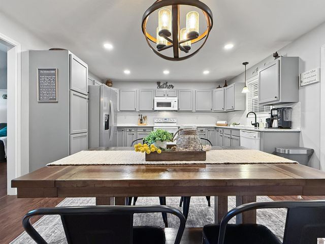 2631 State Route 80 W, Mayfield, KY 42066