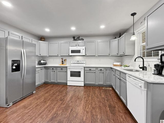 2631 State Route 80 W, Mayfield, KY 42066