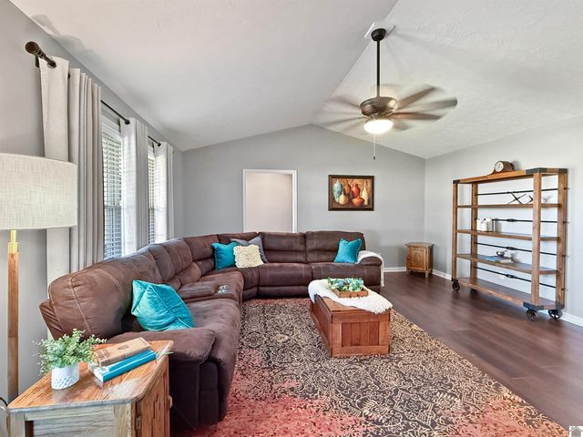 2631 State Route 80 W, Mayfield, KY 42066