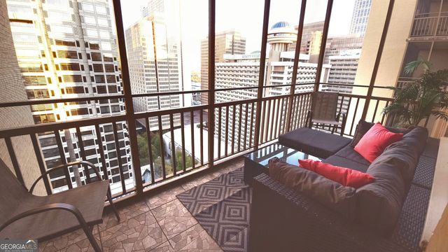 300 W Peachtree Street NE 23 F, Atlanta, GA 30332