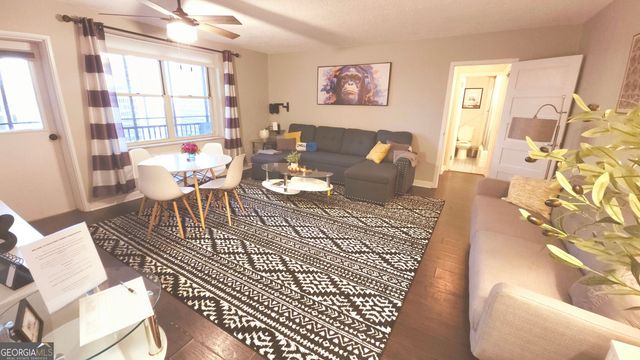300 W Peachtree Street NE 23 F, Atlanta, GA 30332
