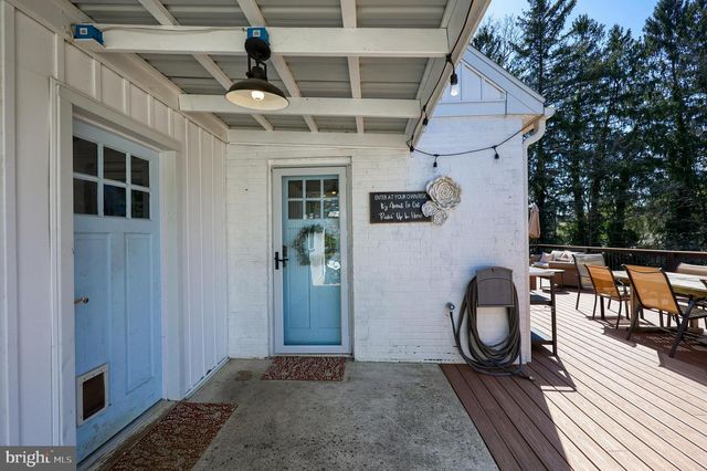 1859 NEW HOLLAND PIKE, Lancaster, PA 17601