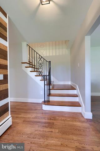 1859 NEW HOLLAND PIKE, Lancaster, PA 17601