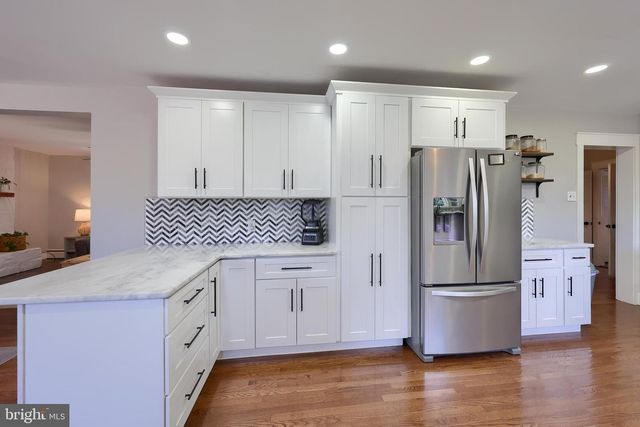 1859 NEW HOLLAND PIKE, Lancaster, PA 17601