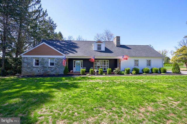 1859 NEW HOLLAND PIKE, Lancaster, PA 17601