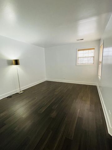 2813 Powell Court, Naperville, IL 60563