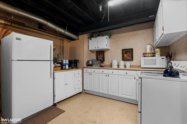 77230 Coon Creek Road, Armada, MI 48005
