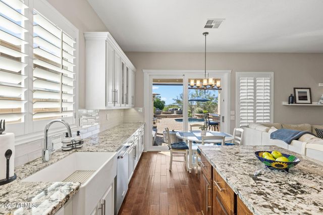 10673 E Le Marche Drive, Scottsdale, AZ 85255