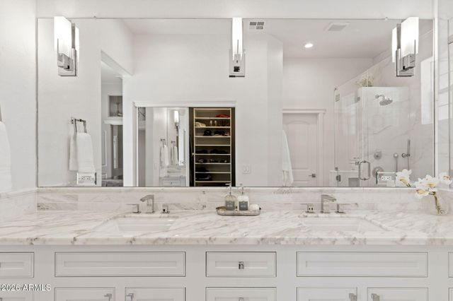 10673 E Le Marche Drive, Scottsdale, AZ 85255