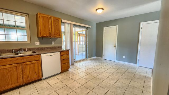 191 SW Rose Marie Lane, Fort Walton Beach, FL 32548