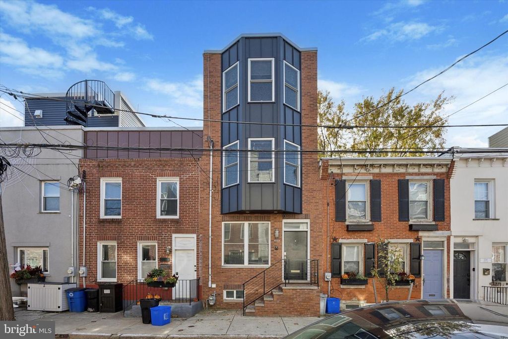 2212 MONTROSE ST, Philadelphia, PA 19146