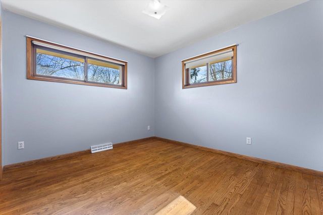W287N6615 Hibritten WAY, Hartland, WI 53029