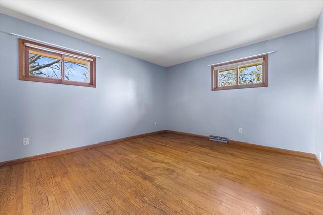 W287N6615 Hibritten WAY, Hartland, WI 53029