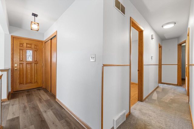 W287N6615 Hibritten WAY, Hartland, WI 53029