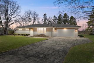 W287N6615 Hibritten WAY, Hartland, WI 53029