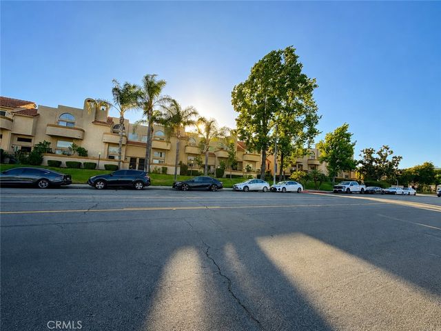 2032 S Bon View Avenue S B, Ontario, CA 91761