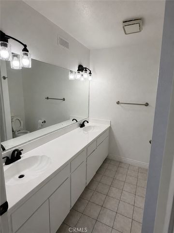 2032 S Bon View Avenue S B, Ontario, CA 91761