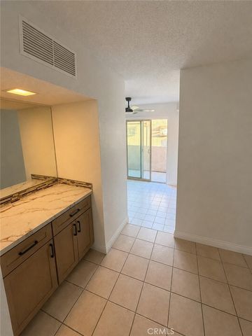 2032 S Bon View Avenue S B, Ontario, CA 91761