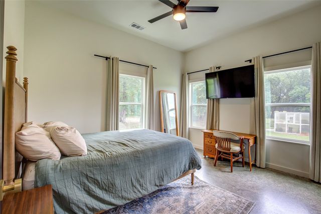 2488 County Road 2336, Como, TX 75431