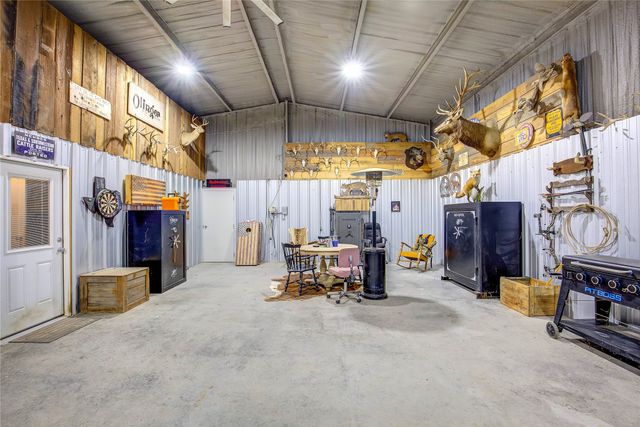2488 County Road 2336, Como, TX 75431