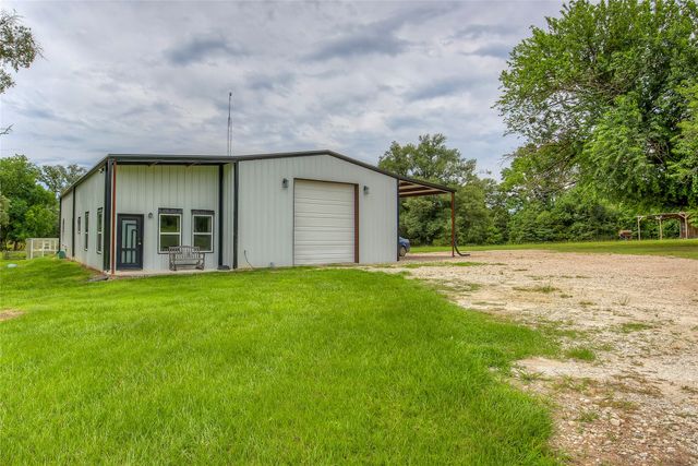 2488 County Road 2336, Como, TX 75431