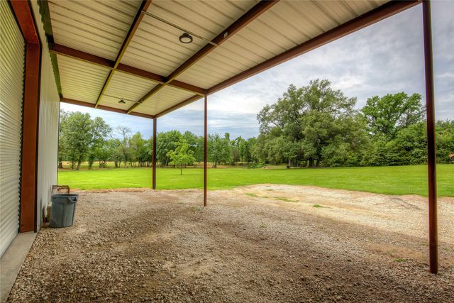 2488 County Road 2336, Como, TX 75431