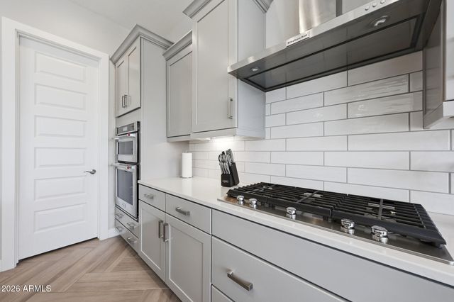 2831 E ROBIN Lane, Phoenix, AZ 85050