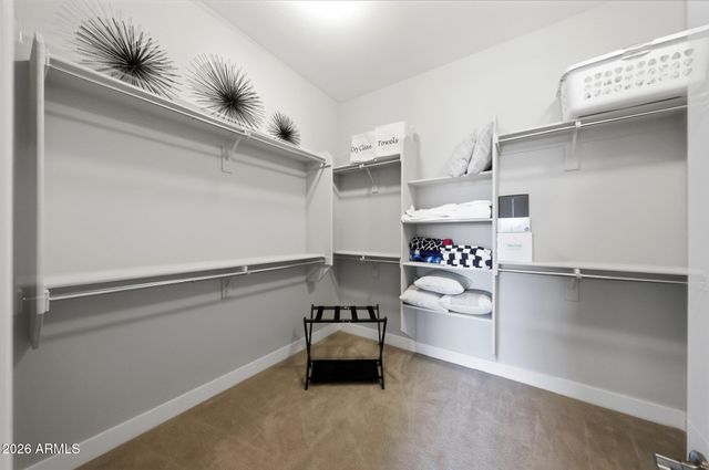 2831 E ROBIN Lane, Phoenix, AZ 85050