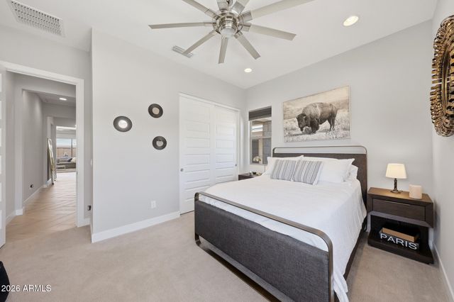 2831 E ROBIN Lane, Phoenix, AZ 85050