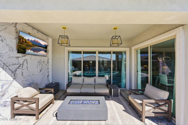 2831 E ROBIN Lane, Phoenix, AZ 85050