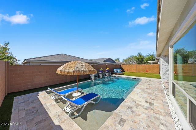 2831 E ROBIN Lane, Phoenix, AZ 85050