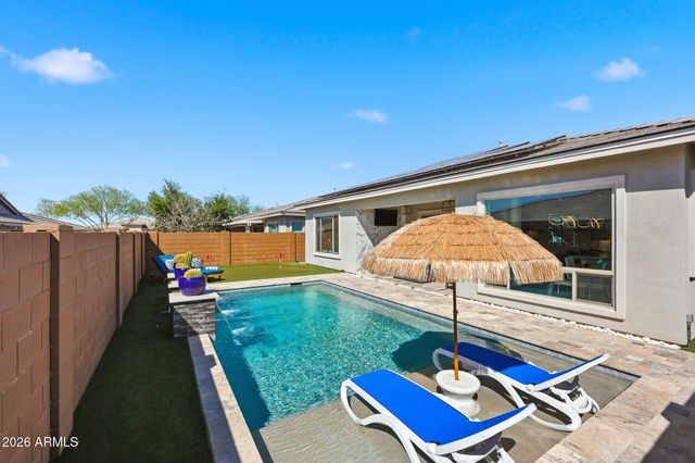 2831 E ROBIN Lane, Phoenix, AZ 85050